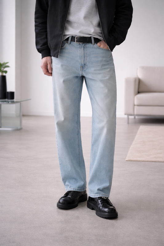 RELAXED CLASSIC JEANS – LIGHT WASH