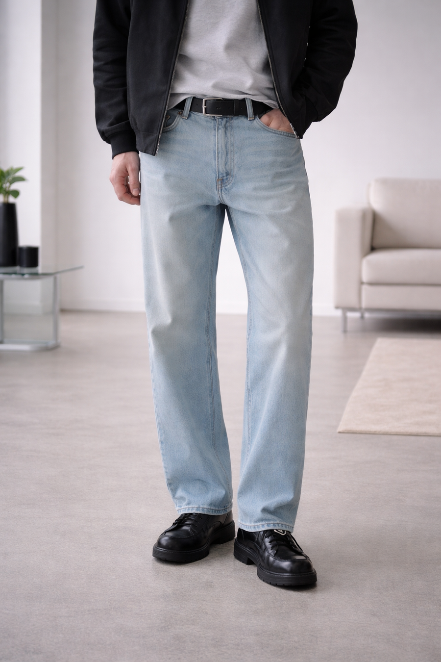 RELAXED CLASSIC JEANS – LIGHT WASH