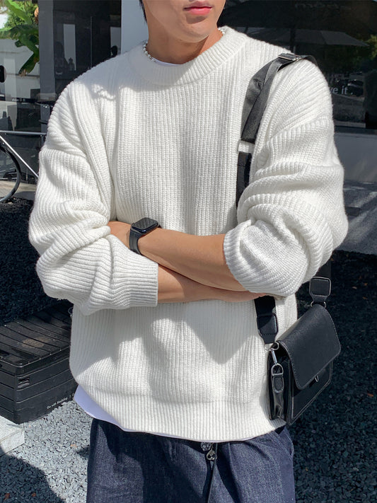 Coarse needle texture round-neck sweater