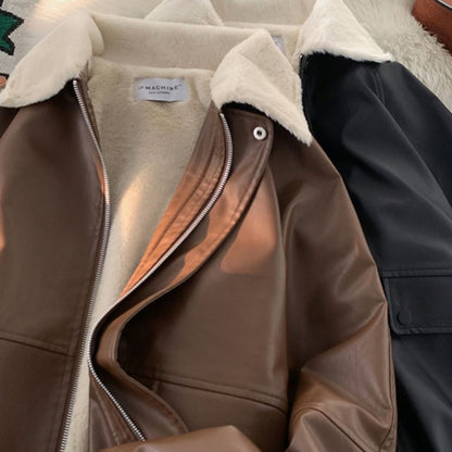 Leather jacket with lapel collar and pilot style