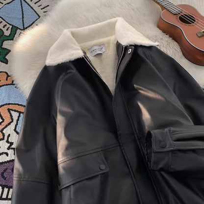 Leather jacket with lapel collar and pilot style